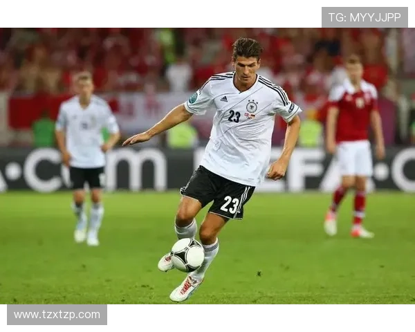 德国队2026世界杯全新球衣设计揭秘 风格与科技的完美融合